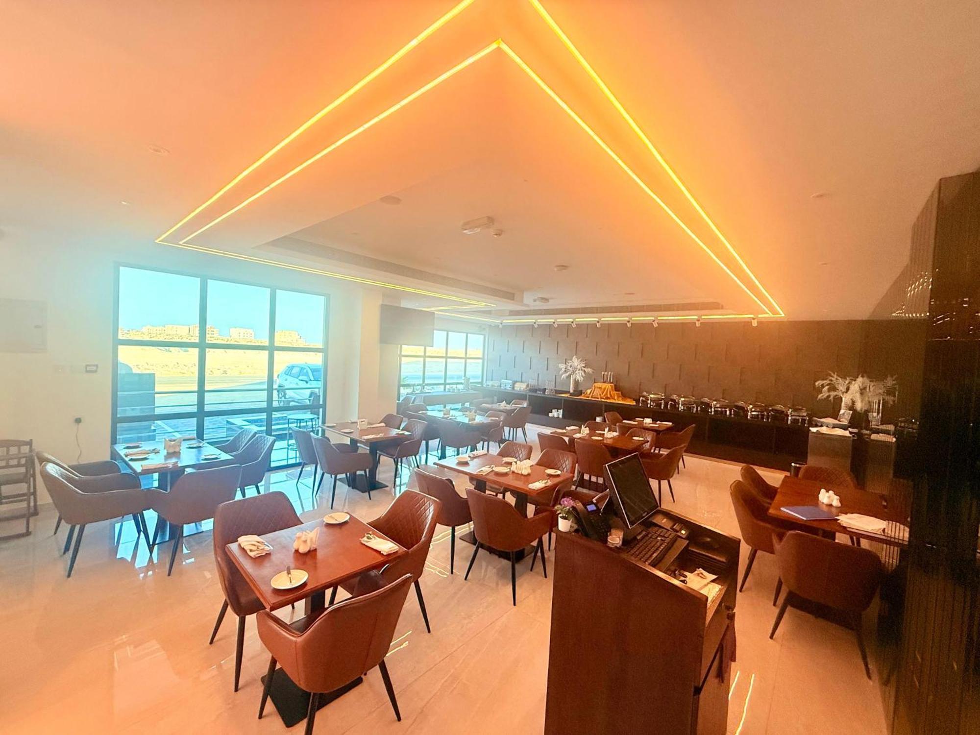 Duqm Express Hotel Εξωτερικό φωτογραφία